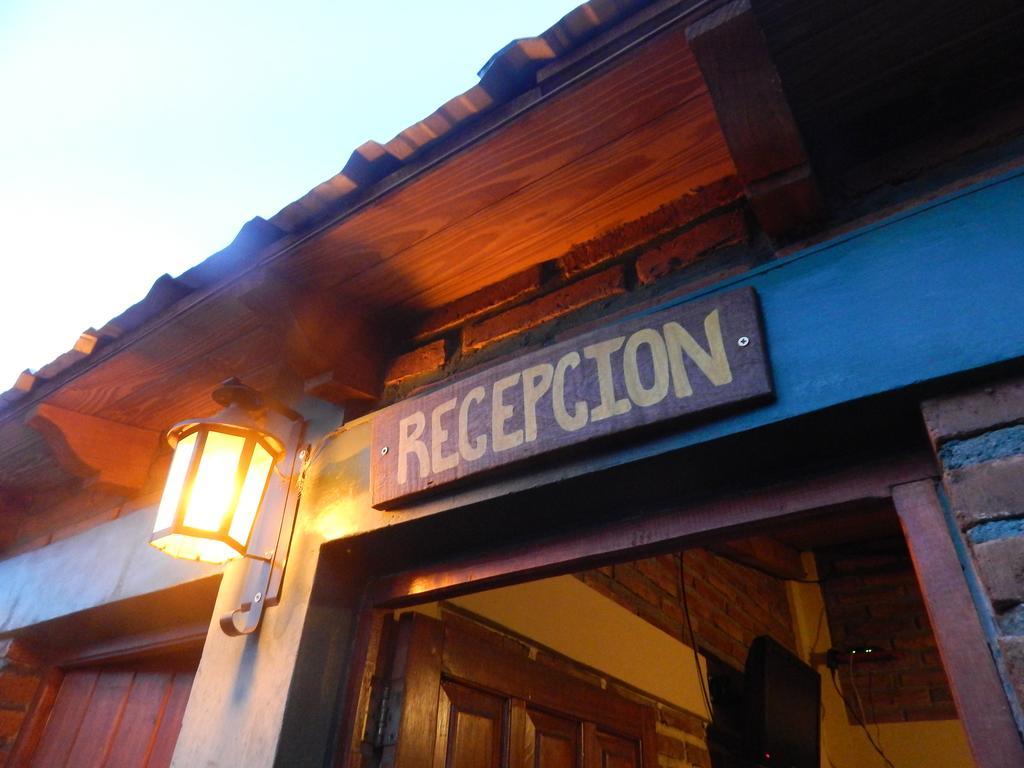 Hostal Del Suri Cafayate Buitenkant foto