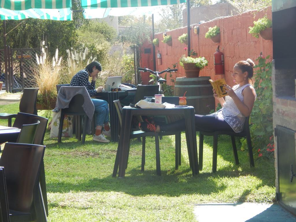Hostal Del Suri Cafayate Buitenkant foto