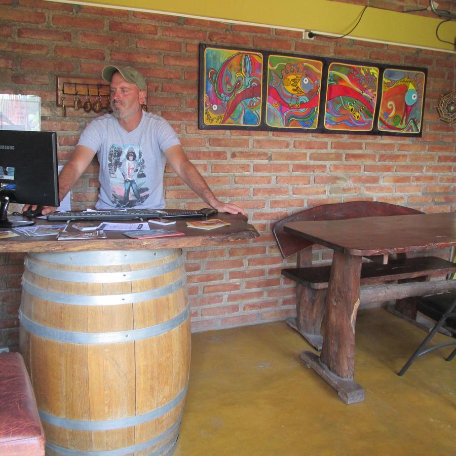 Hostal Del Suri Cafayate Buitenkant foto